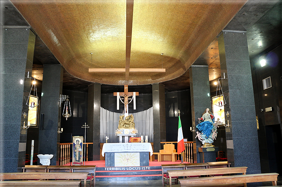 foto Cappella del Sacrario di Redipuglia